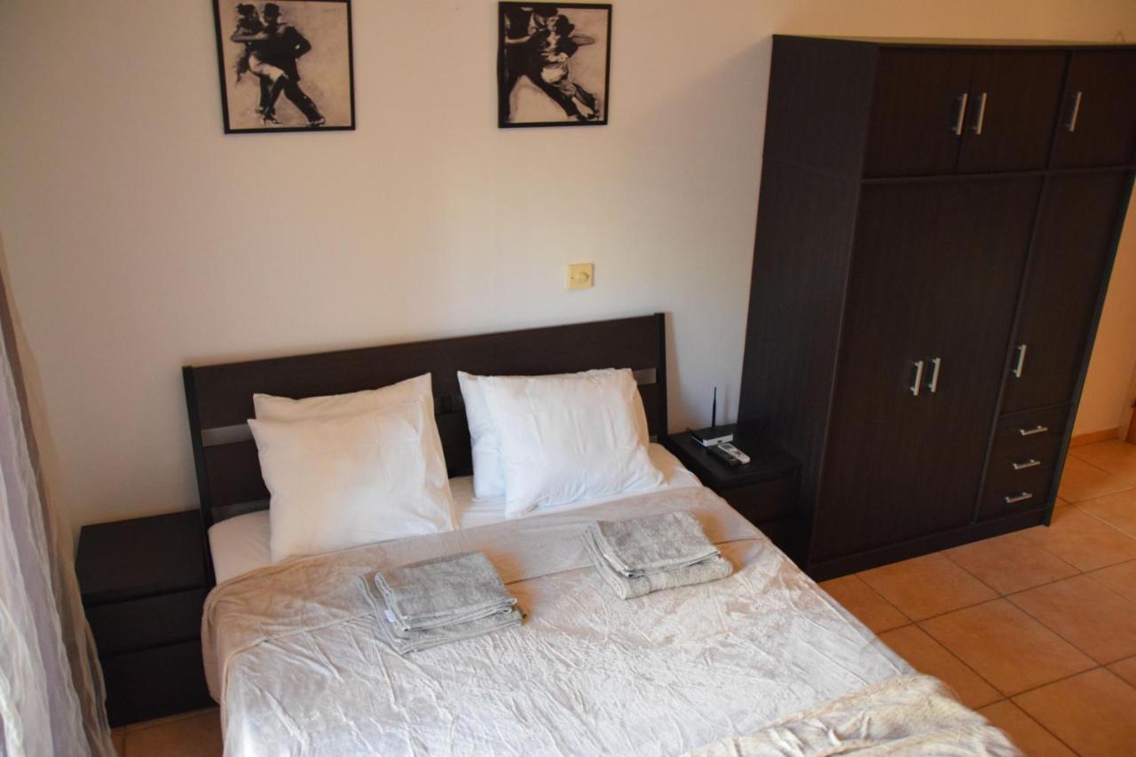 Raise Cosy Studio With Pool In 利马索尔 外观 照片