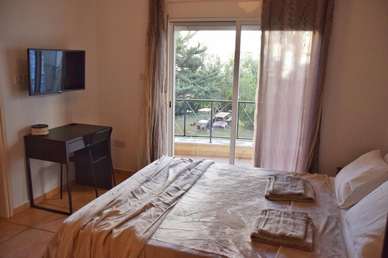 Raise Cosy Studio With Pool In 利马索尔 外观 照片